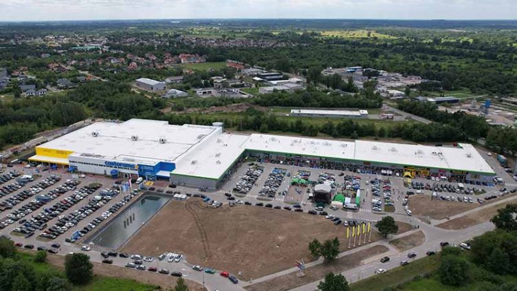 Retail parks and convenience centres