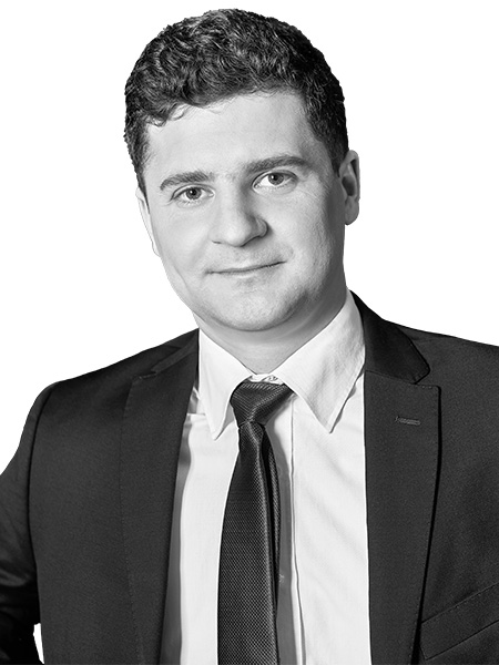 Adam Kiernicki,Senior Director, Retail Investment