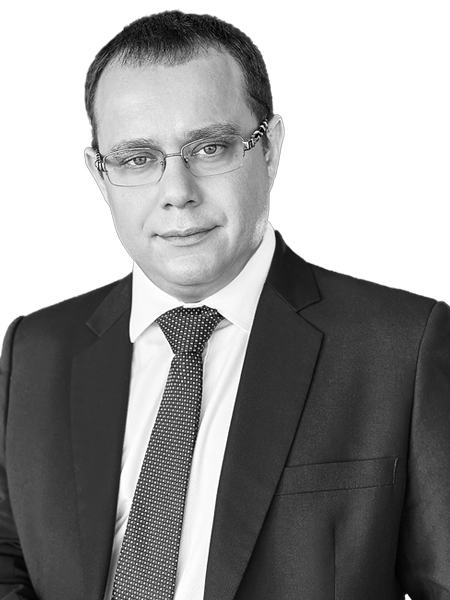 Piotr Piasecki,Head of Corporate Finance